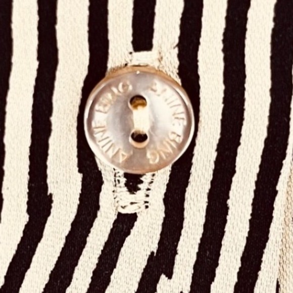 Anine Bing Willa Silk Top Crinkle Stripe Size Medium Tan‎ and Black - Picture 9 of 12